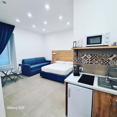 Hotel Residenza Nascari Al Plebiscito à Naples Extérieur photo