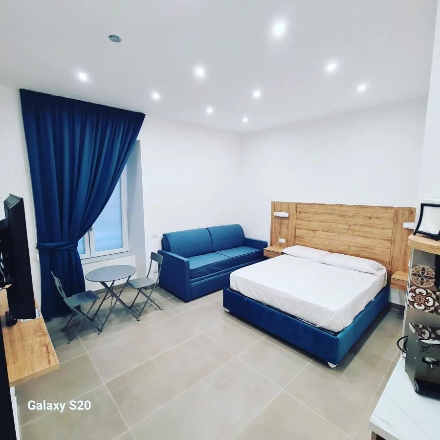 Hotel Residenza Nascari Al Plebiscito à Naples Extérieur photo